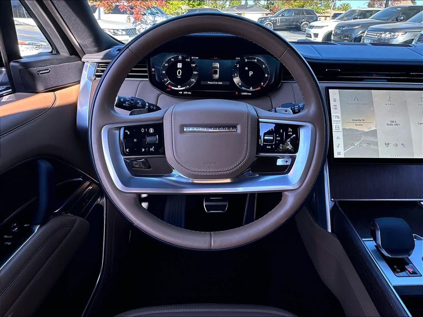 Used 2024 Land Rover Range Rover Long Wheelbase SE AWD/4WD image 7