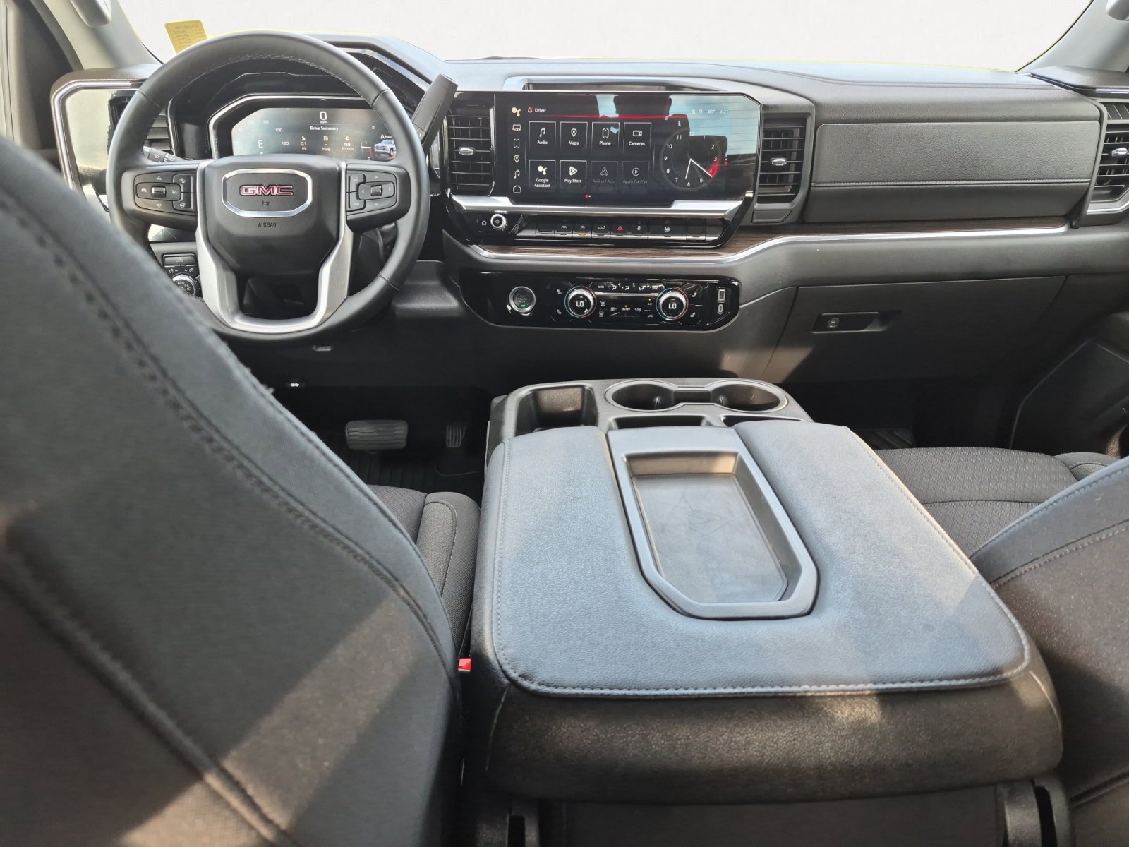 Used 2024 GMC Sierra 1500 Elevation AWD/4WD image 3