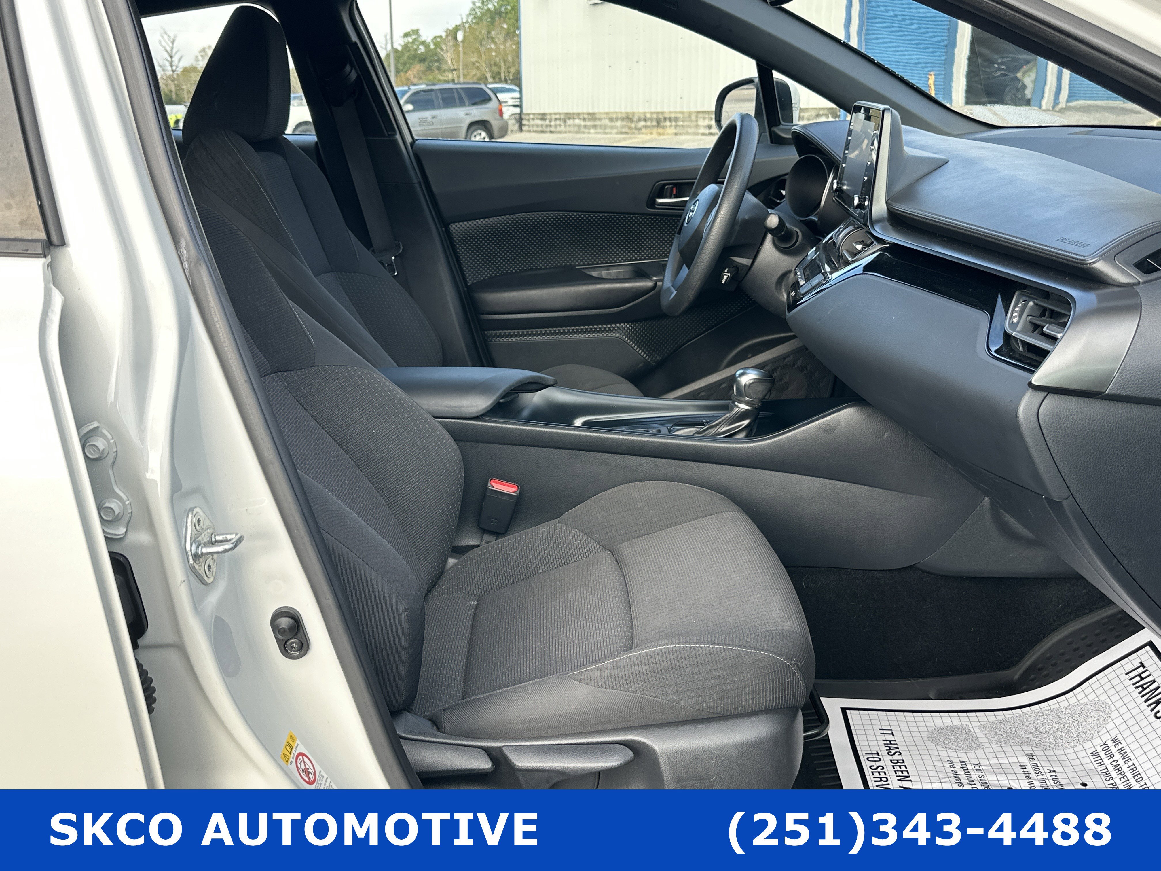 Used 2019 Toyota C-HR LE image 13