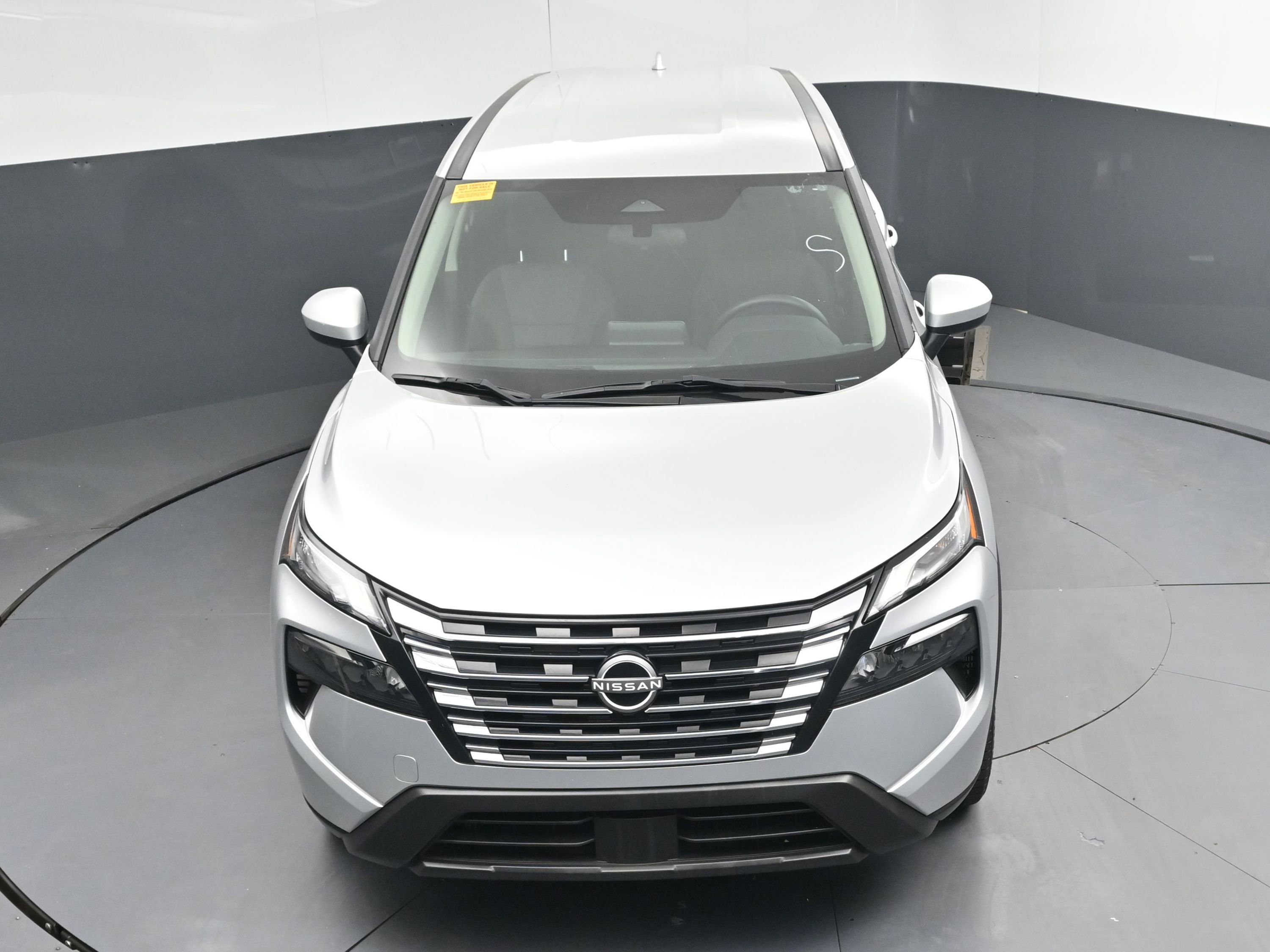 Used 2024 Nissan Rogue SV image 31