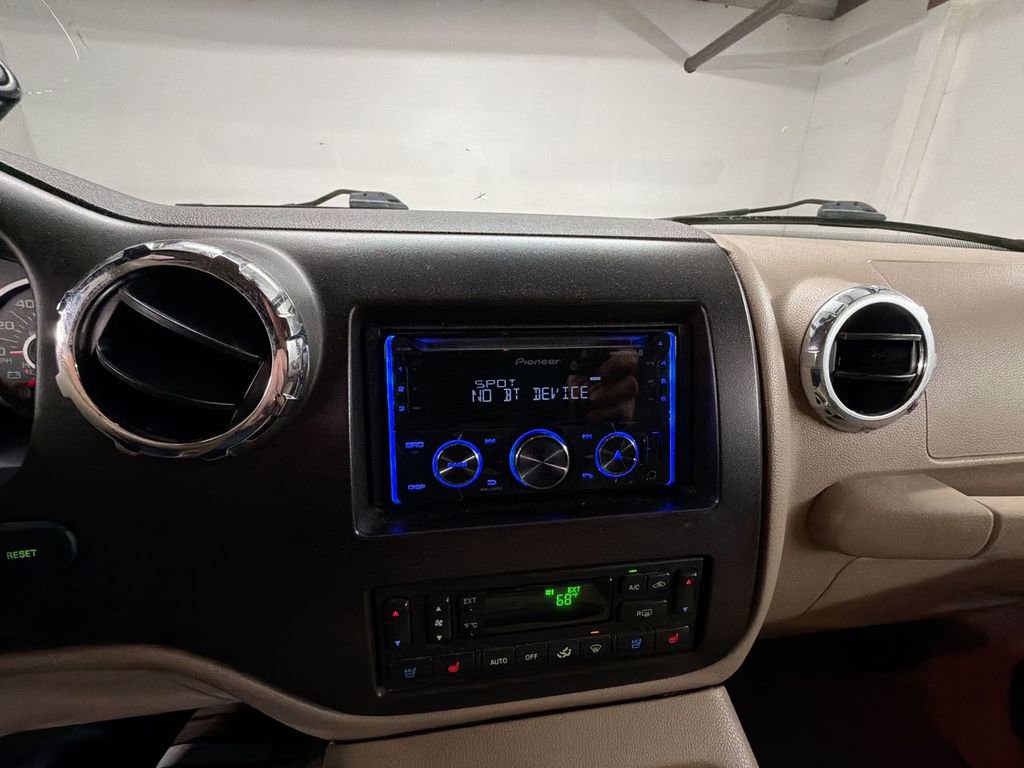 Used 2005 Ford Expedition Eddie Bauer image 13