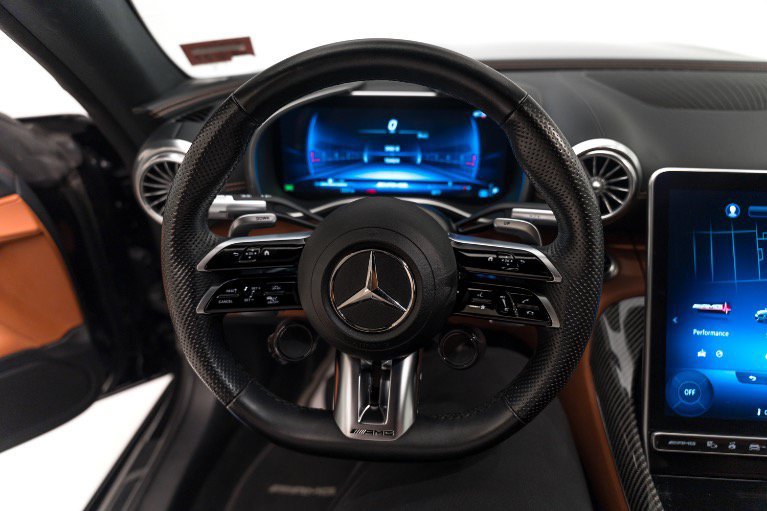 Used 2022 Mercedes-Benz SL 55 AMG 4MATIC image 17