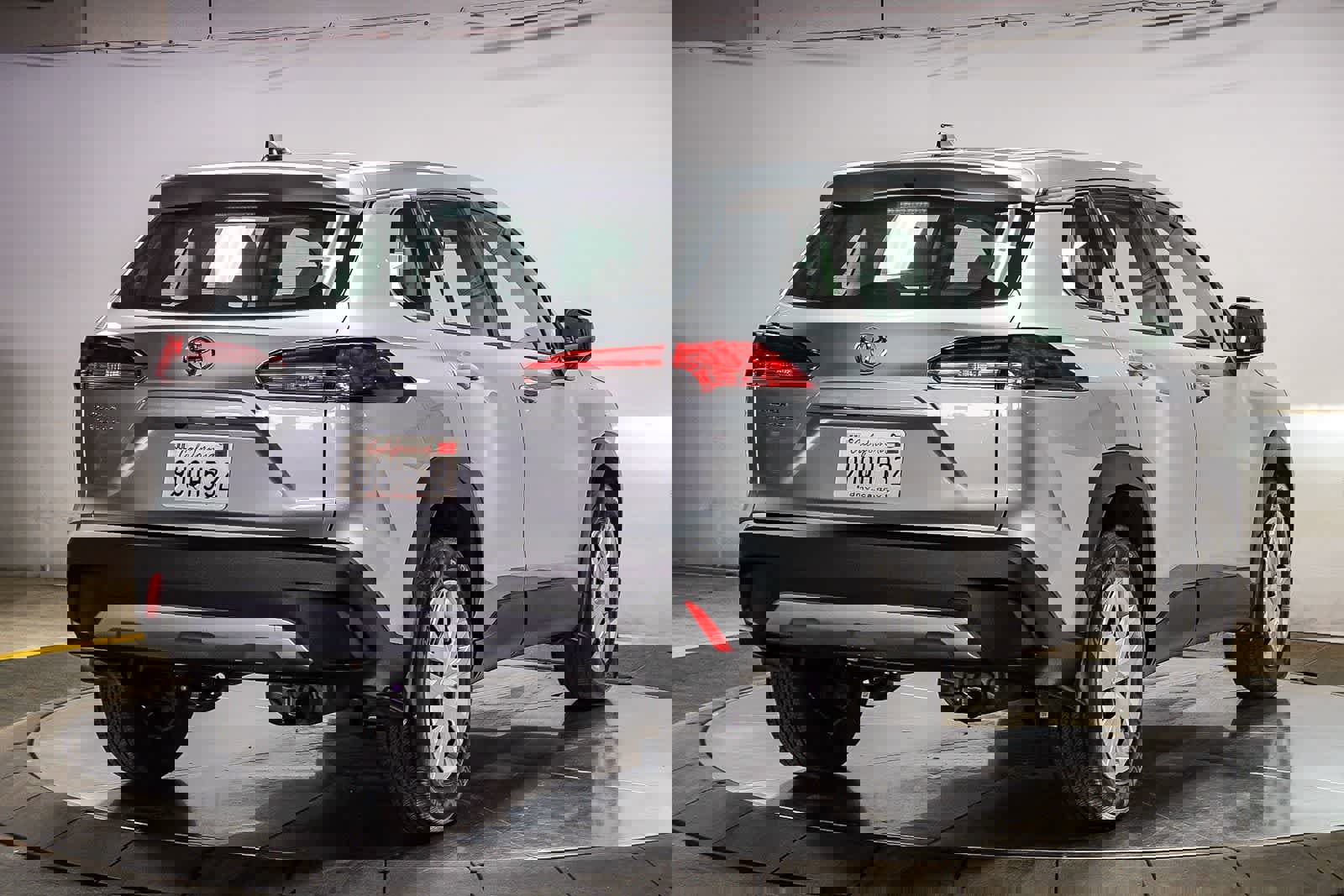 Certified 2025 Toyota Corolla Cross L image 4