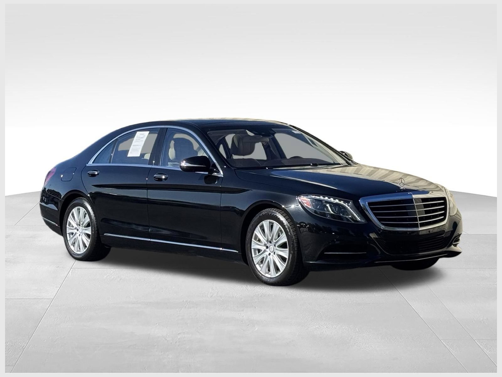 Used 2015 Mercedes-Benz S 550 4MATIC Sedan image 1