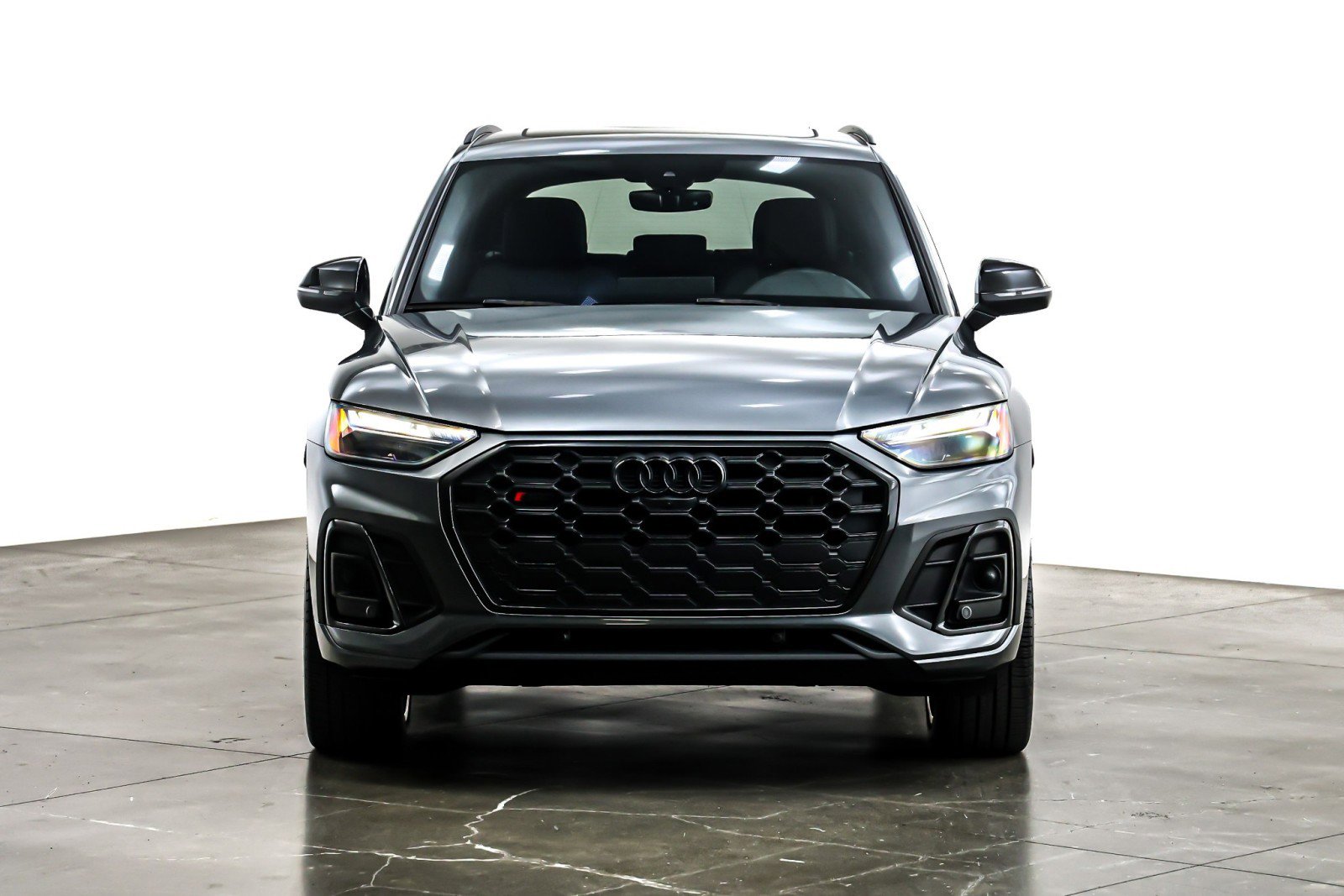 Used 2024 Audi SQ5 Premium Plus w/ Premium Plus Package image 4