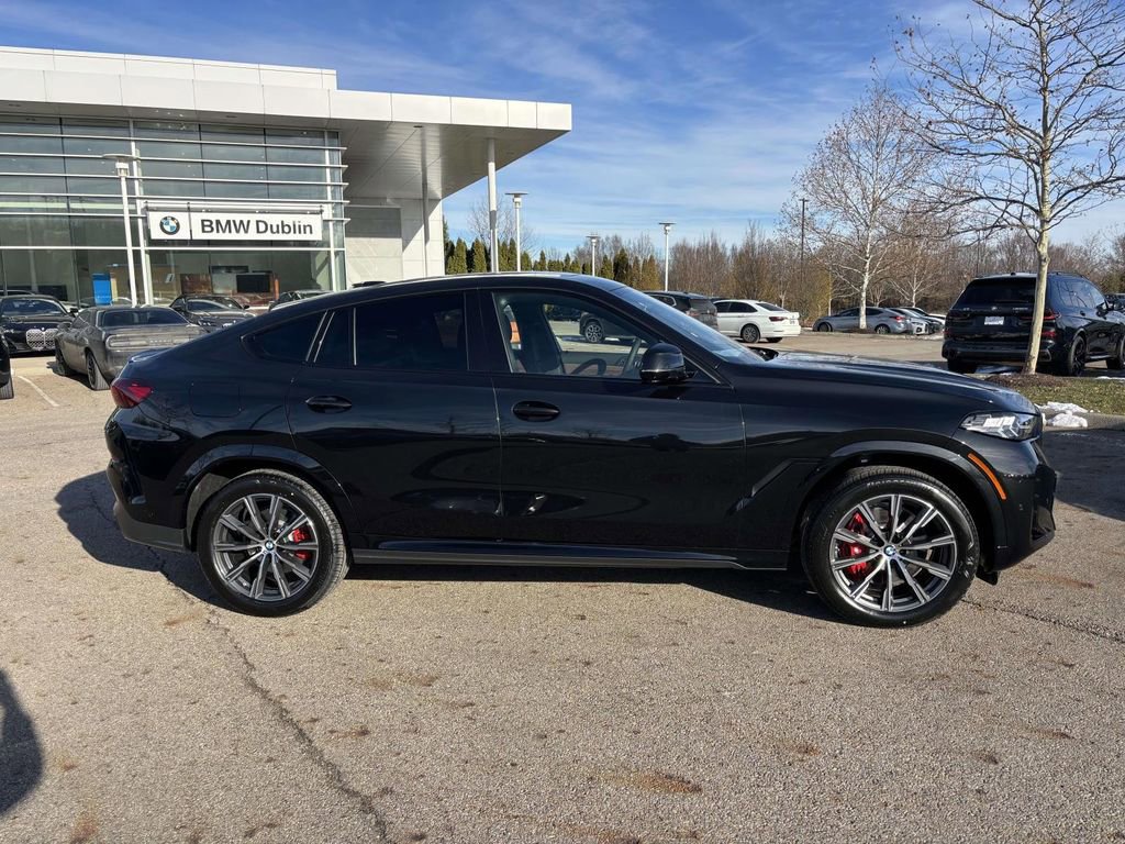 New 2026 BMW X6 xDrive40i w/ Climate Comfort Package image 8