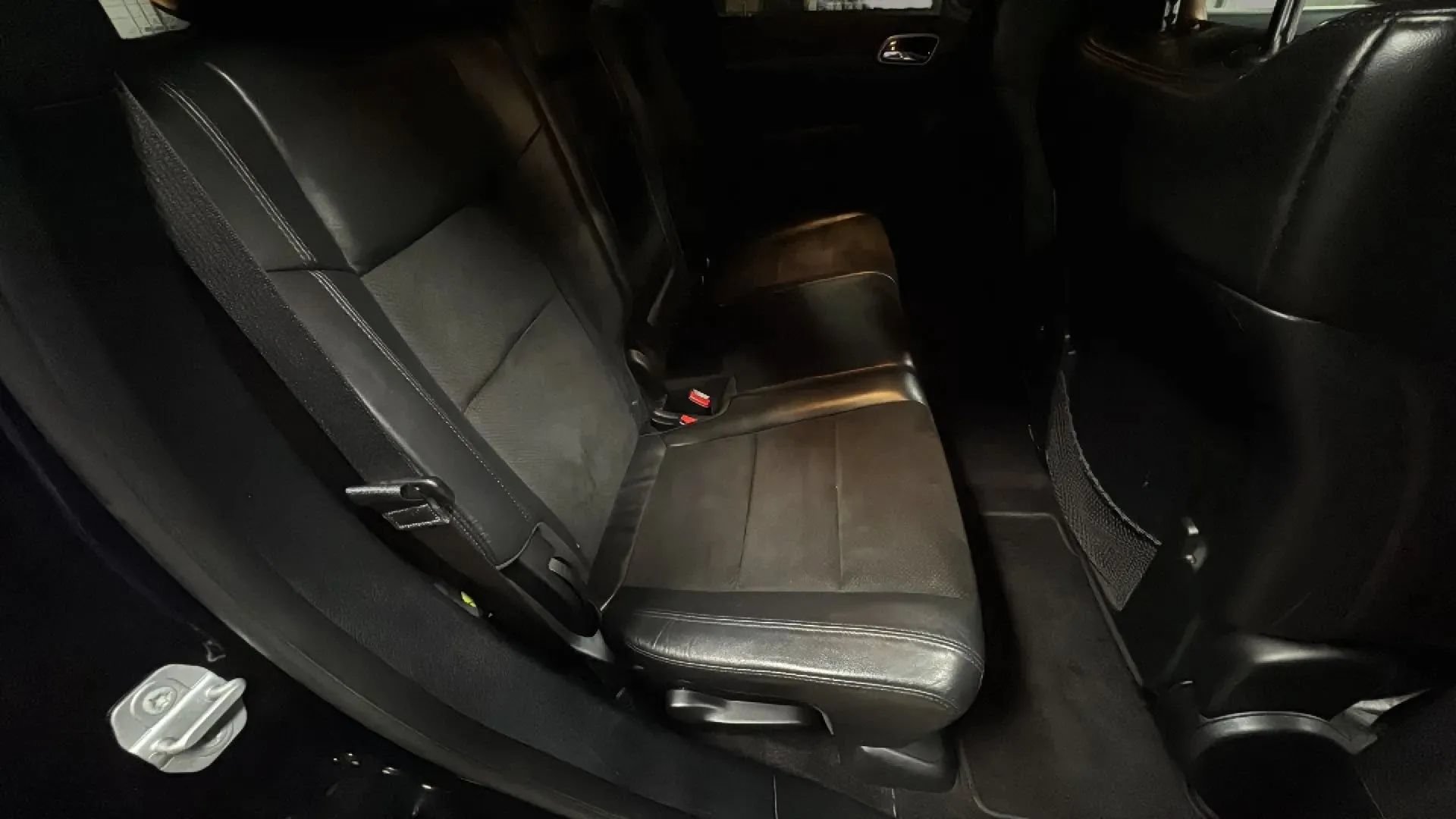 Used 2018 Jeep Grand Cherokee Altitude AWD/4WD image 18
