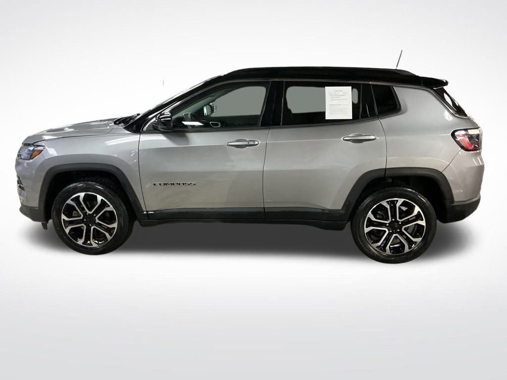 Certified 2022 Jeep Compass Limited AWD/4WD image 2