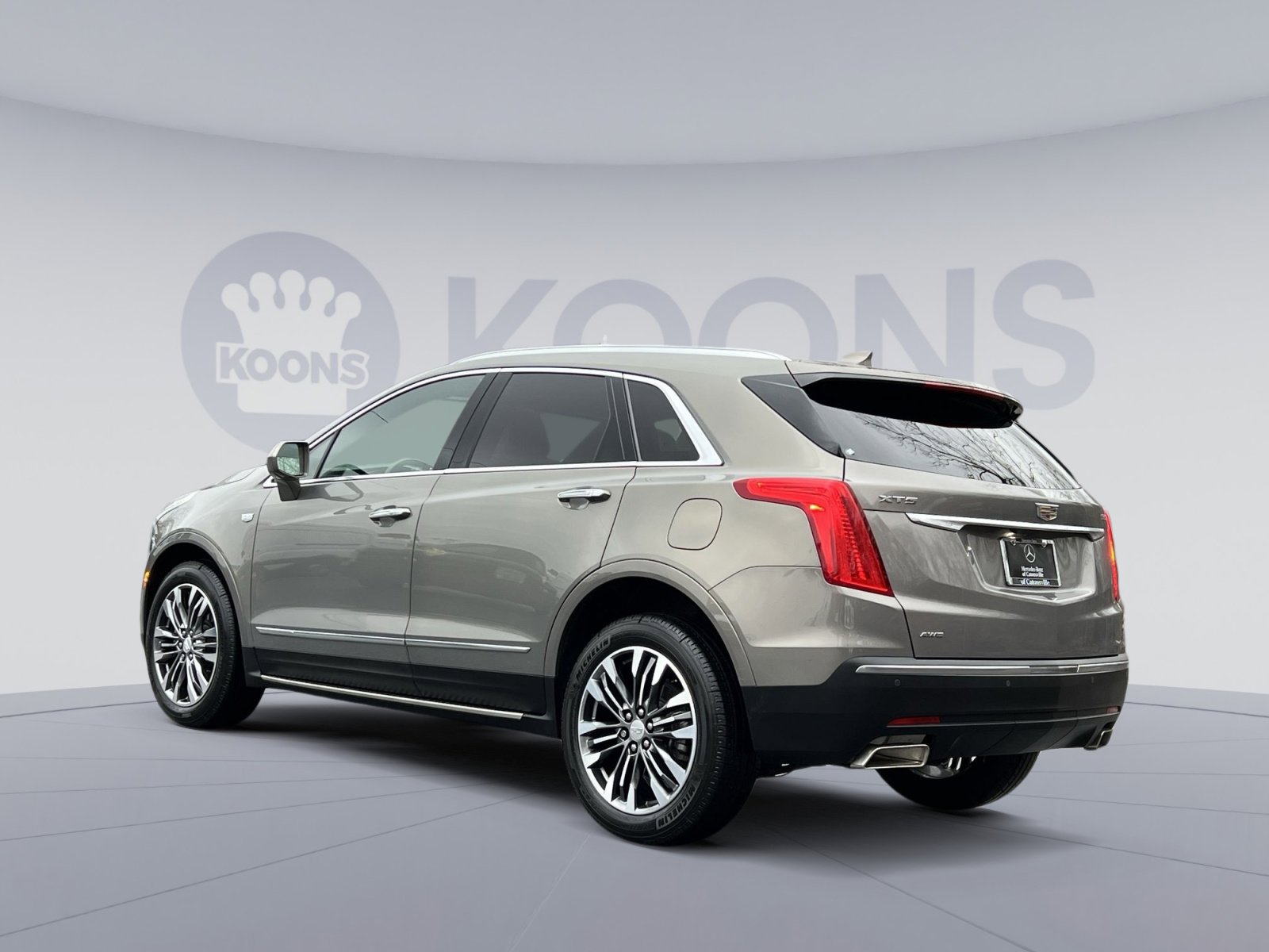 Used 2018 Cadillac XT5 Premium Luxury image 4