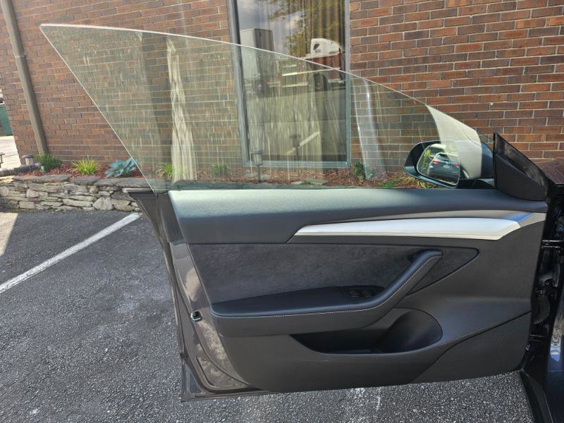 Used 2023 Tesla Model 3 Standard Range RWD image 32