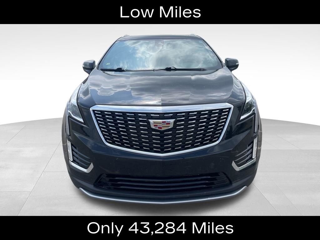 Used 2023 Cadillac XT5 Premium Luxury AWD/4WD image 2