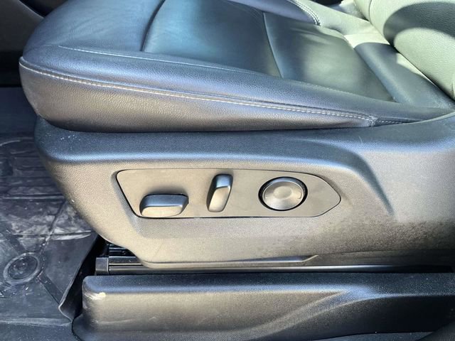 Used 2022 Chevrolet Tahoe Z71 w/ Luxury Package image 19