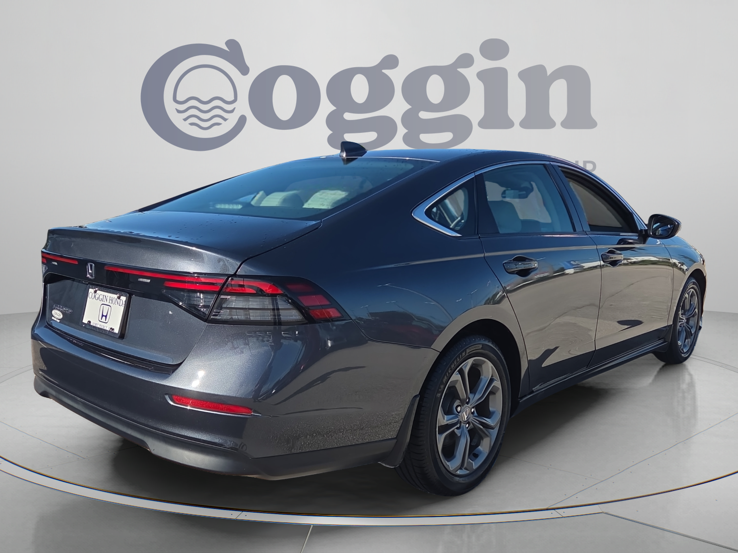 Certified 2024 Honda Accord EX image 5