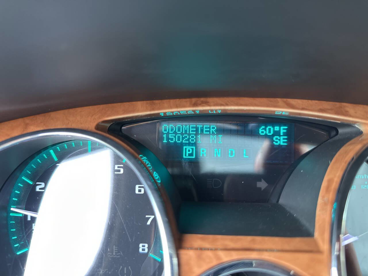 Used 2009 Buick Enclave CX w/ Driver Confidence Package image 13