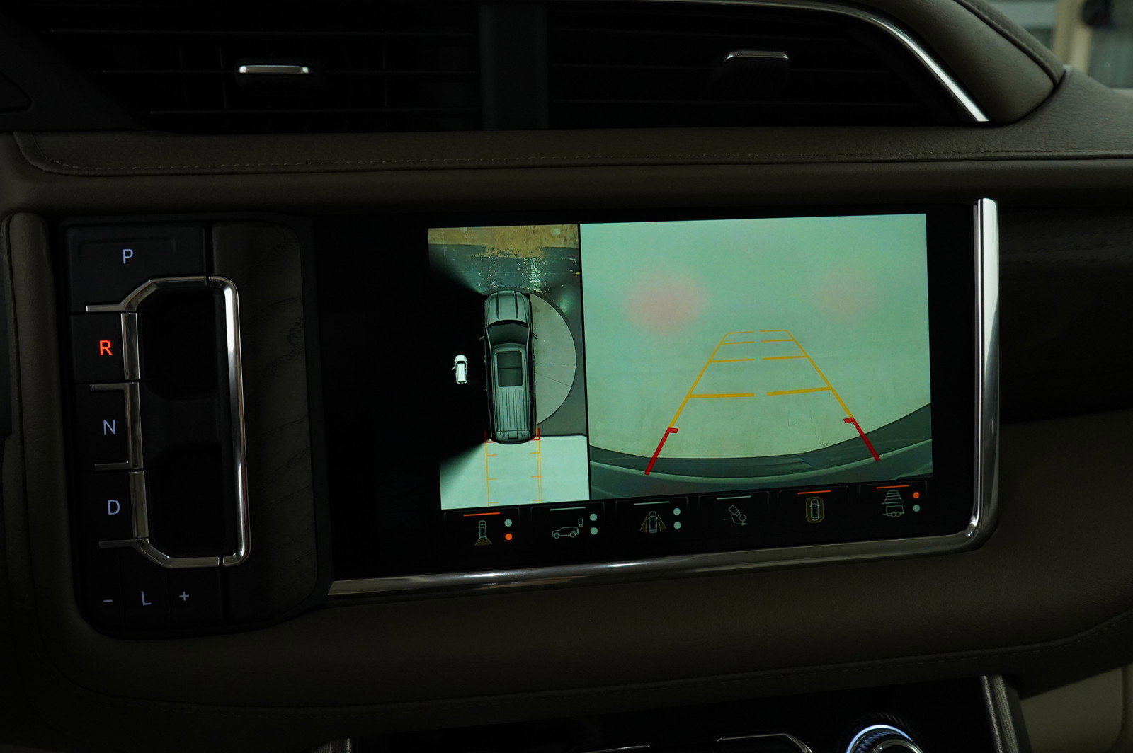 Used 2023 GMC Yukon Denali image 27