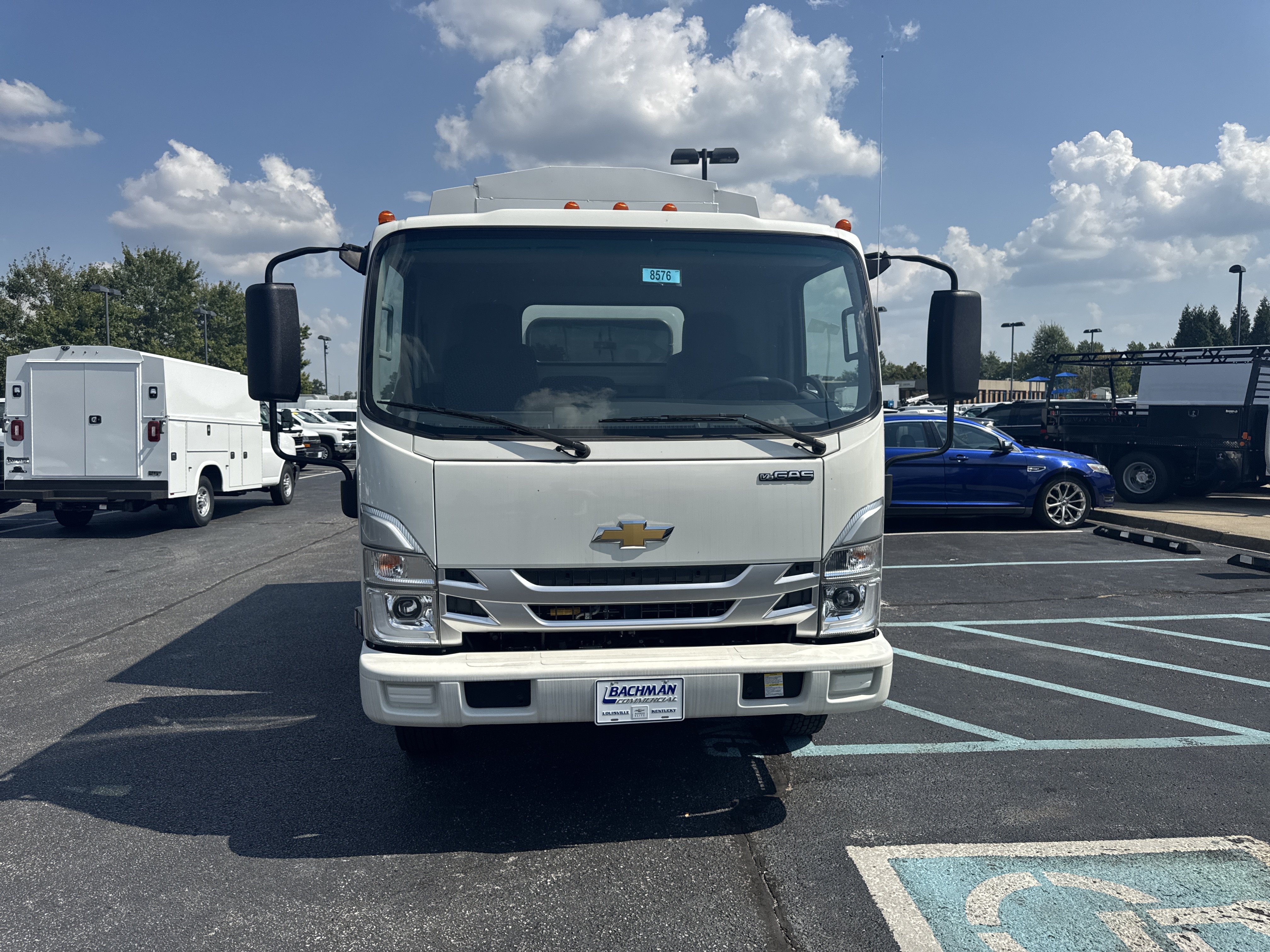 Used 2024 Chevrolet Low Cab Forward RWD image 19
