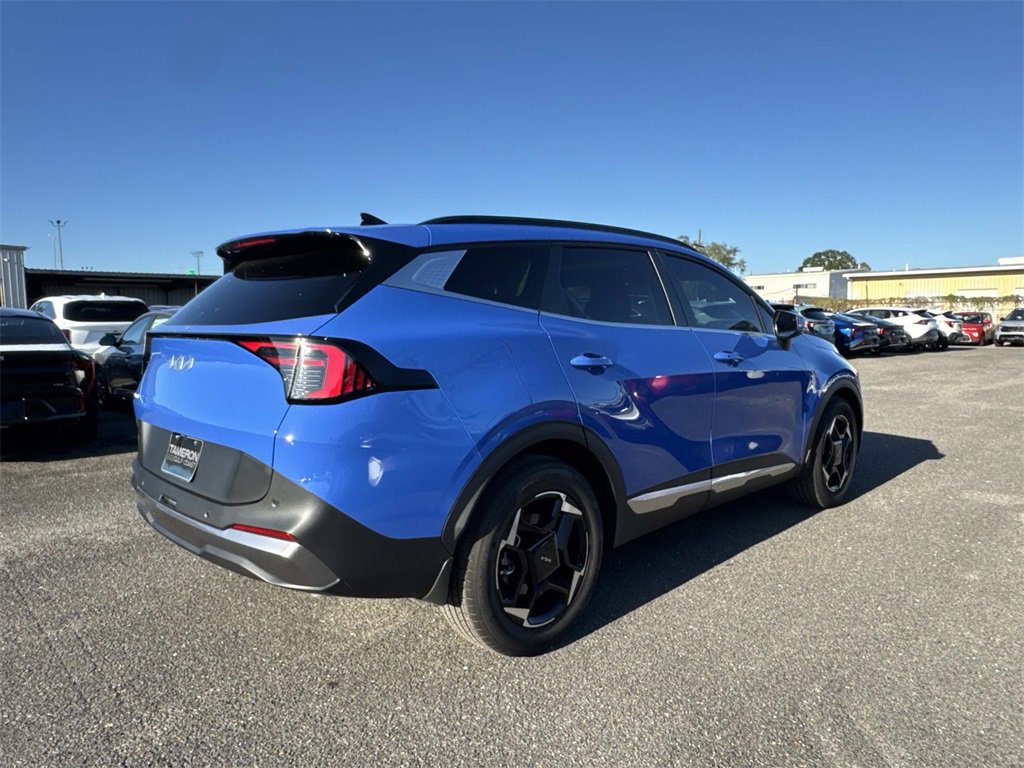 Certified 2026 Kia Sportage EX w/ EX Panorama Roof Package image 8