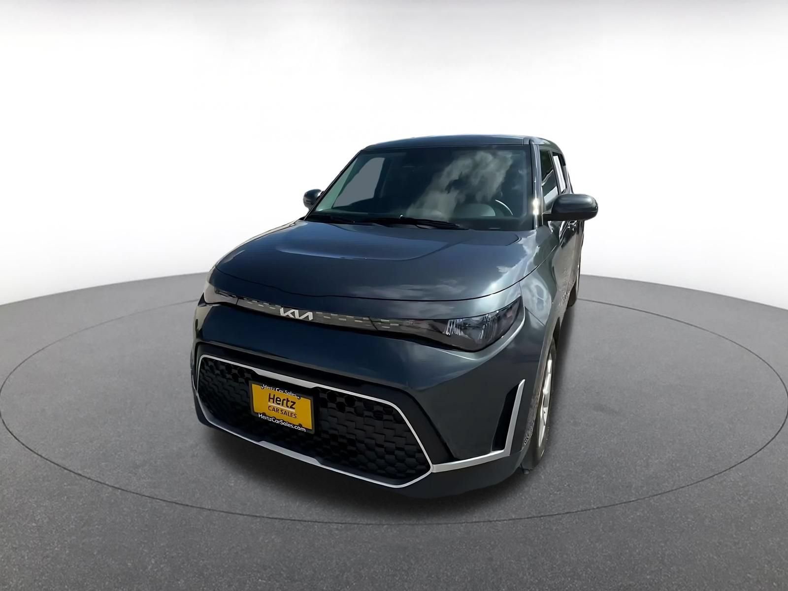 Used 2025 Kia Soul LX w/ LX Technology Package FWD image 6