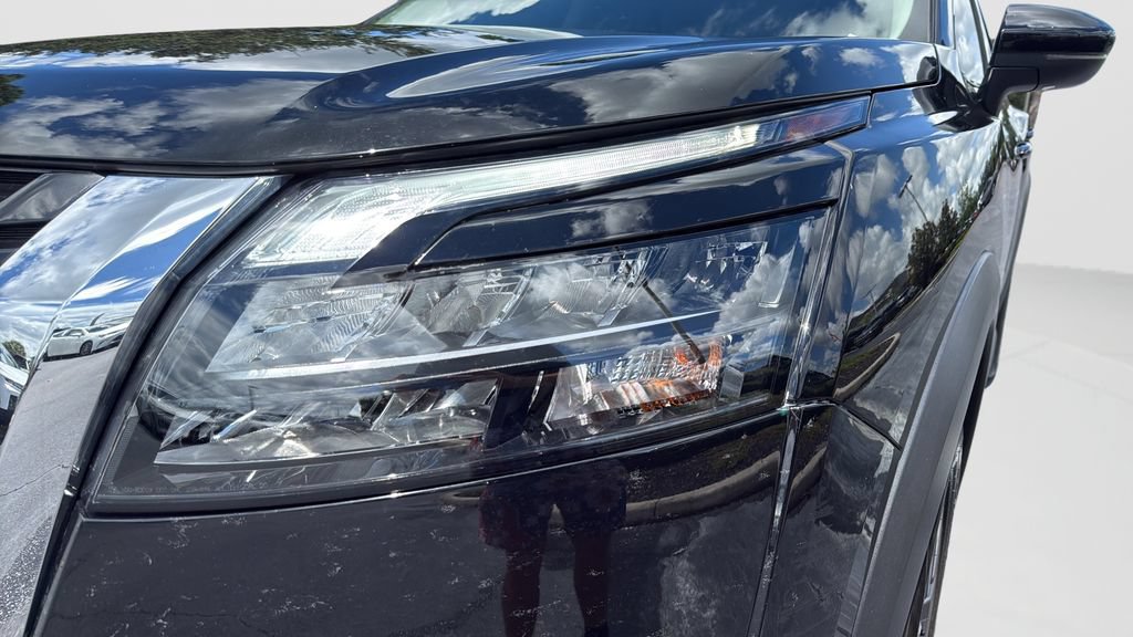 Used 2024 Nissan Pathfinder SV FWD image 26