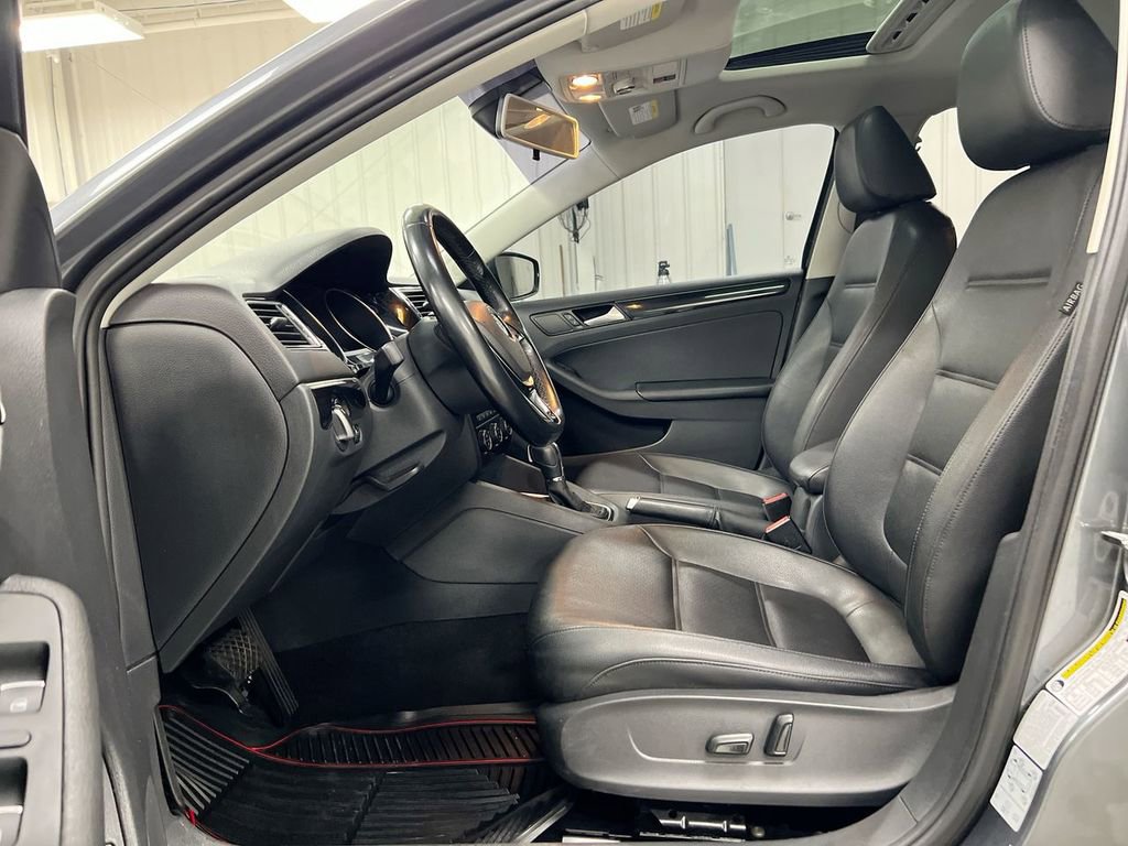 Used 2017 Volkswagen Jetta SEL image 20