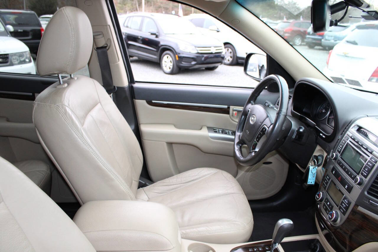 Used 2011 Hyundai Santa Fe Limited image 11
