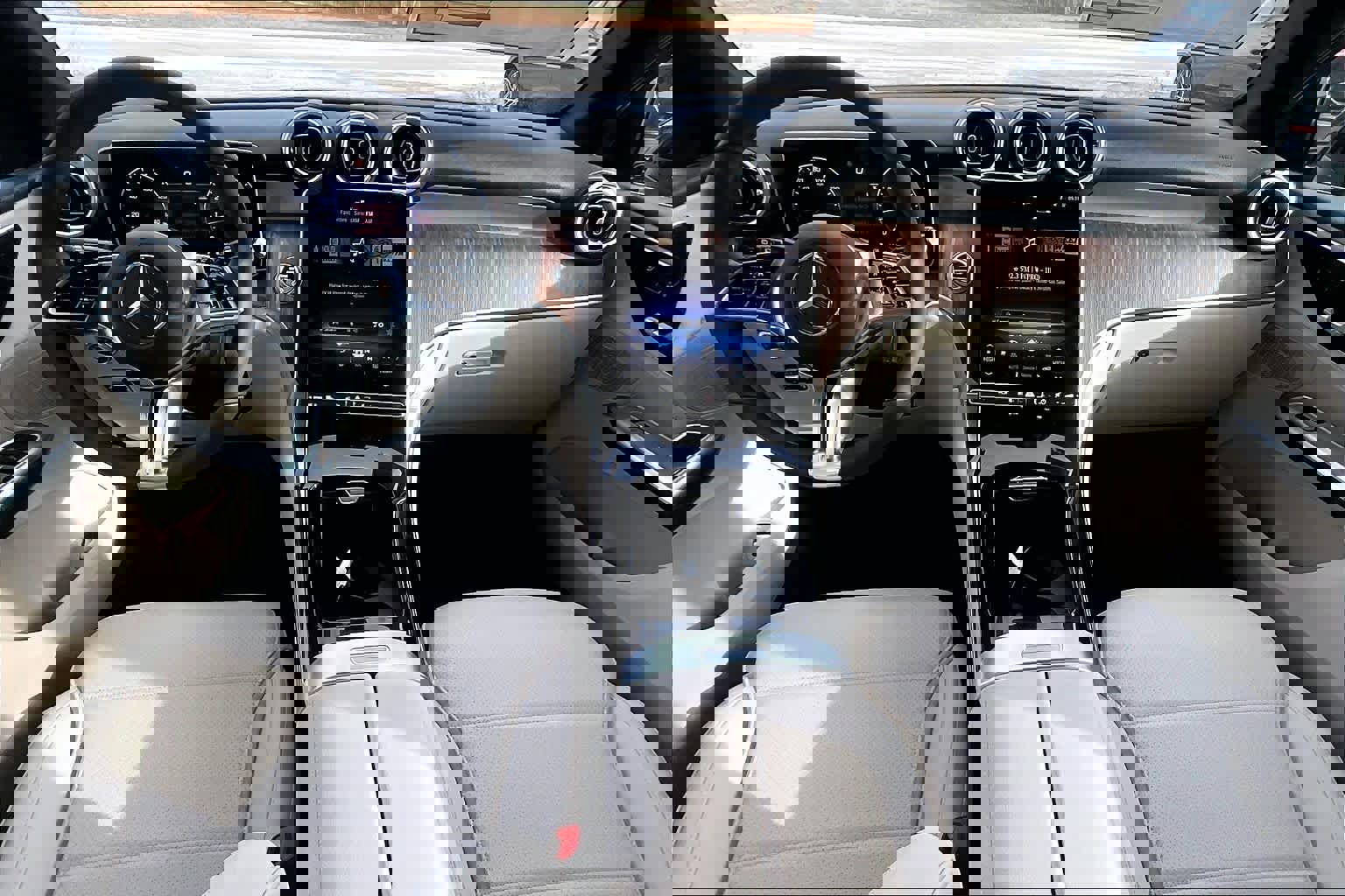 New 2026 Mercedes-Benz GLC 300 GLC 300 image 8