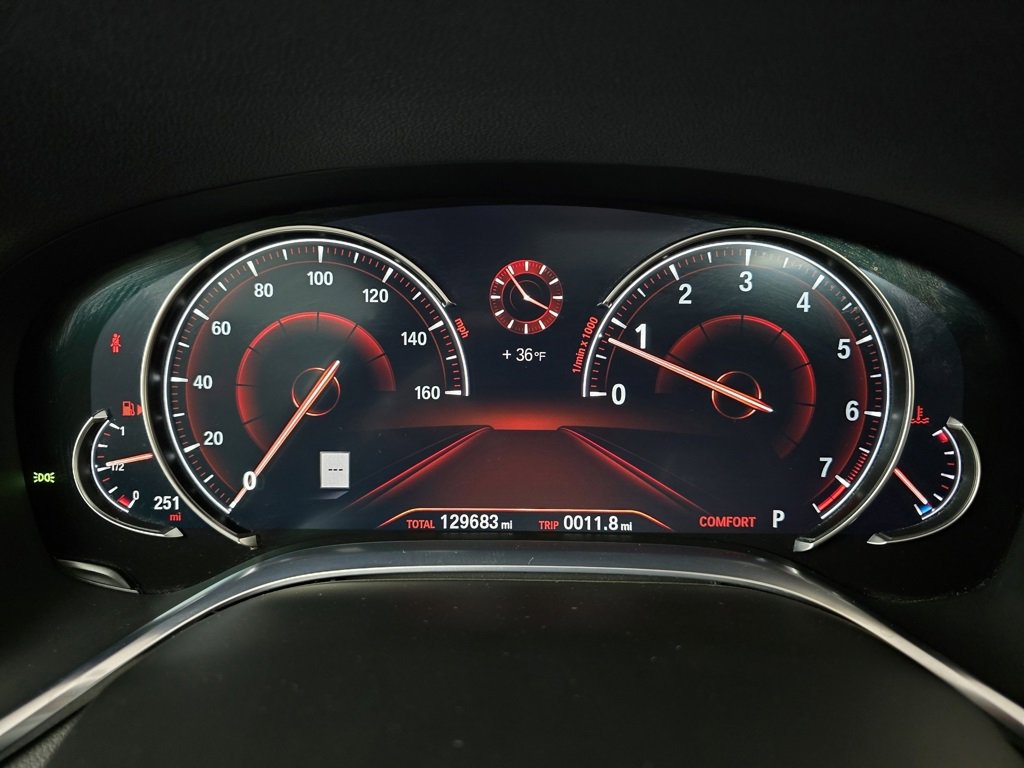 Used 2016 BMW 750i xDrive image 39