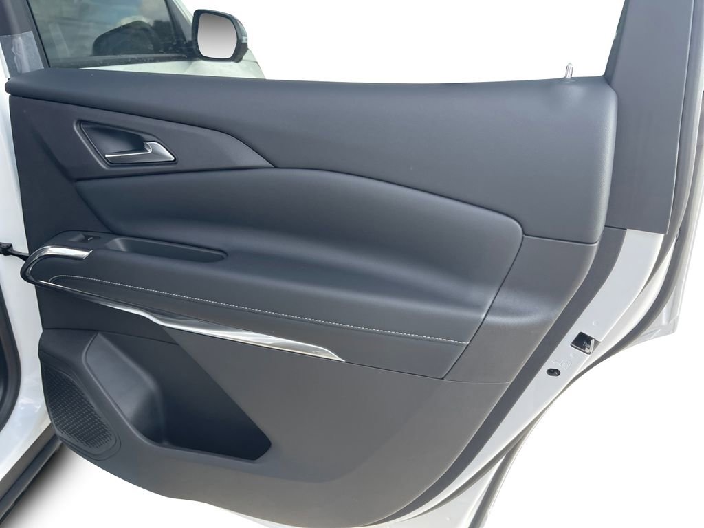 New 2026 Chevrolet Traverse LT w/ Driver Confidence Package image 18