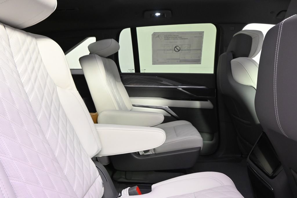 New 2026 Cadillac Escalade IQ Sport 1 w/ LPO, Floor Liner Package image 17