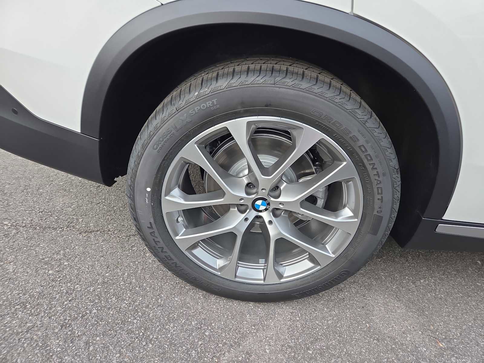 New 2026 BMW X5 sDrive40i image 4