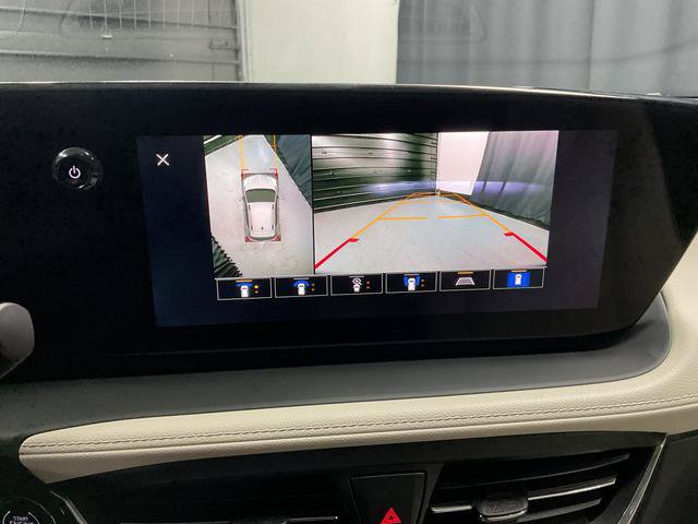 Used 2026 Buick Encore GX Avenir w/ Avenir Technology Package FWD image 27