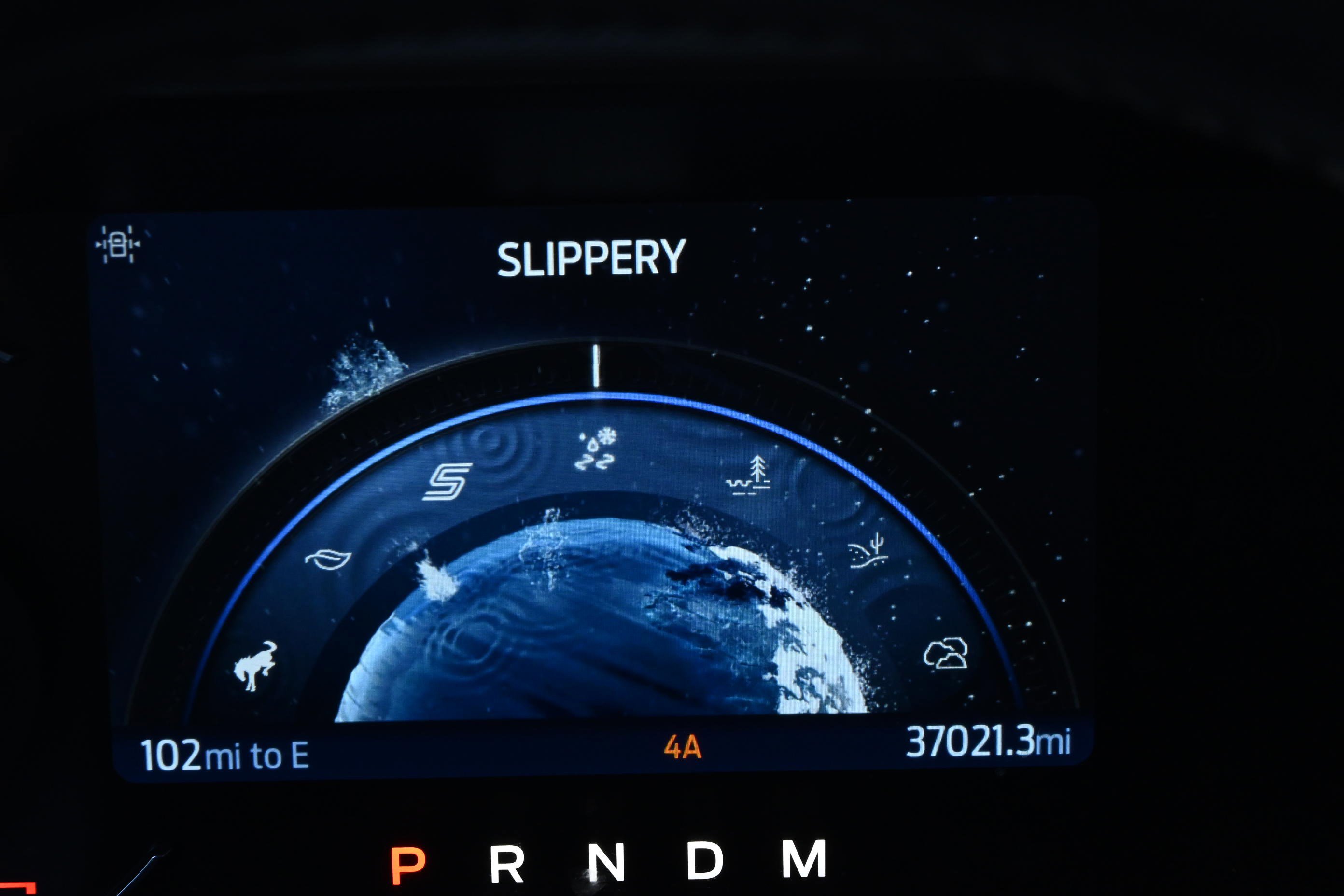 Used 2023 Ford Bronco Everglades image 34