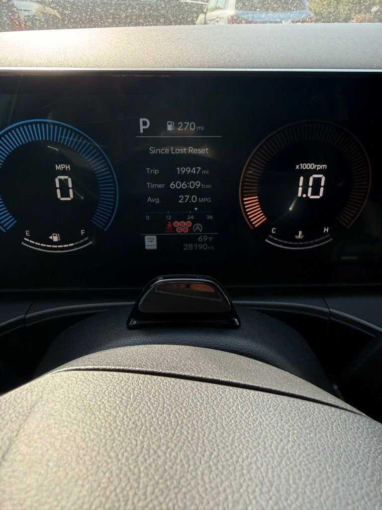 Used 2025 Hyundai Santa Fe SEL image 6