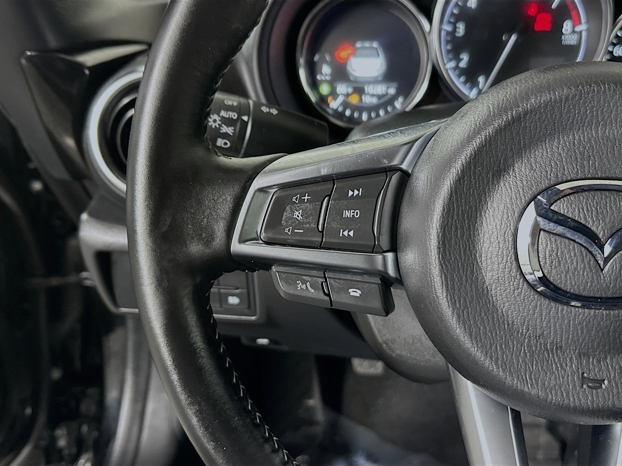 Used 2024 MAZDA MX-5 Miata Grand Touring RWD image 16