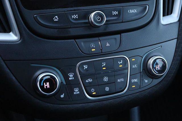 Used 2023 Chevrolet Malibu LT FWD image 17