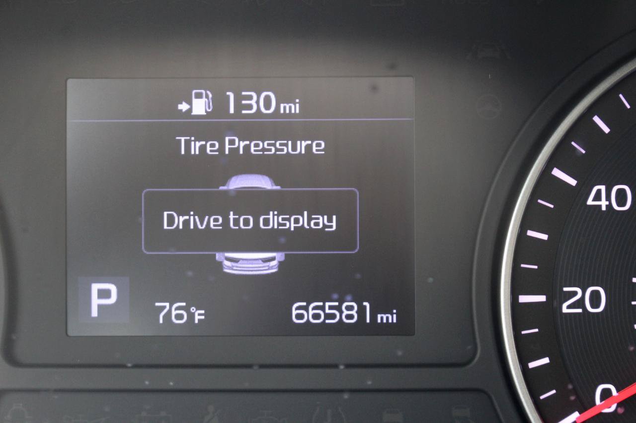Used 2020 Kia Optima LX FWD image 23