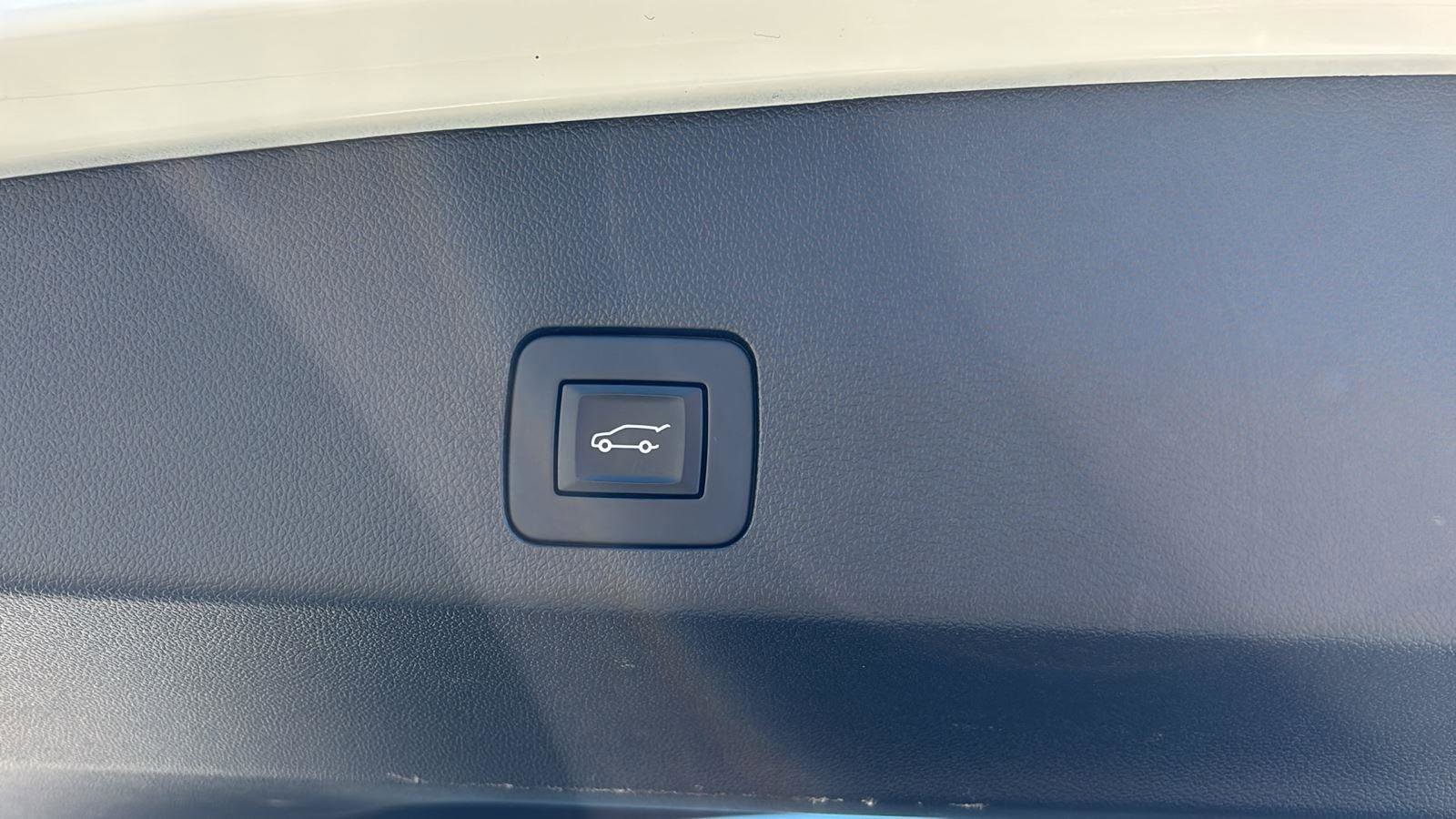 Used 2022 Buick Encore GX Select w/ Experience Buick Package image 18