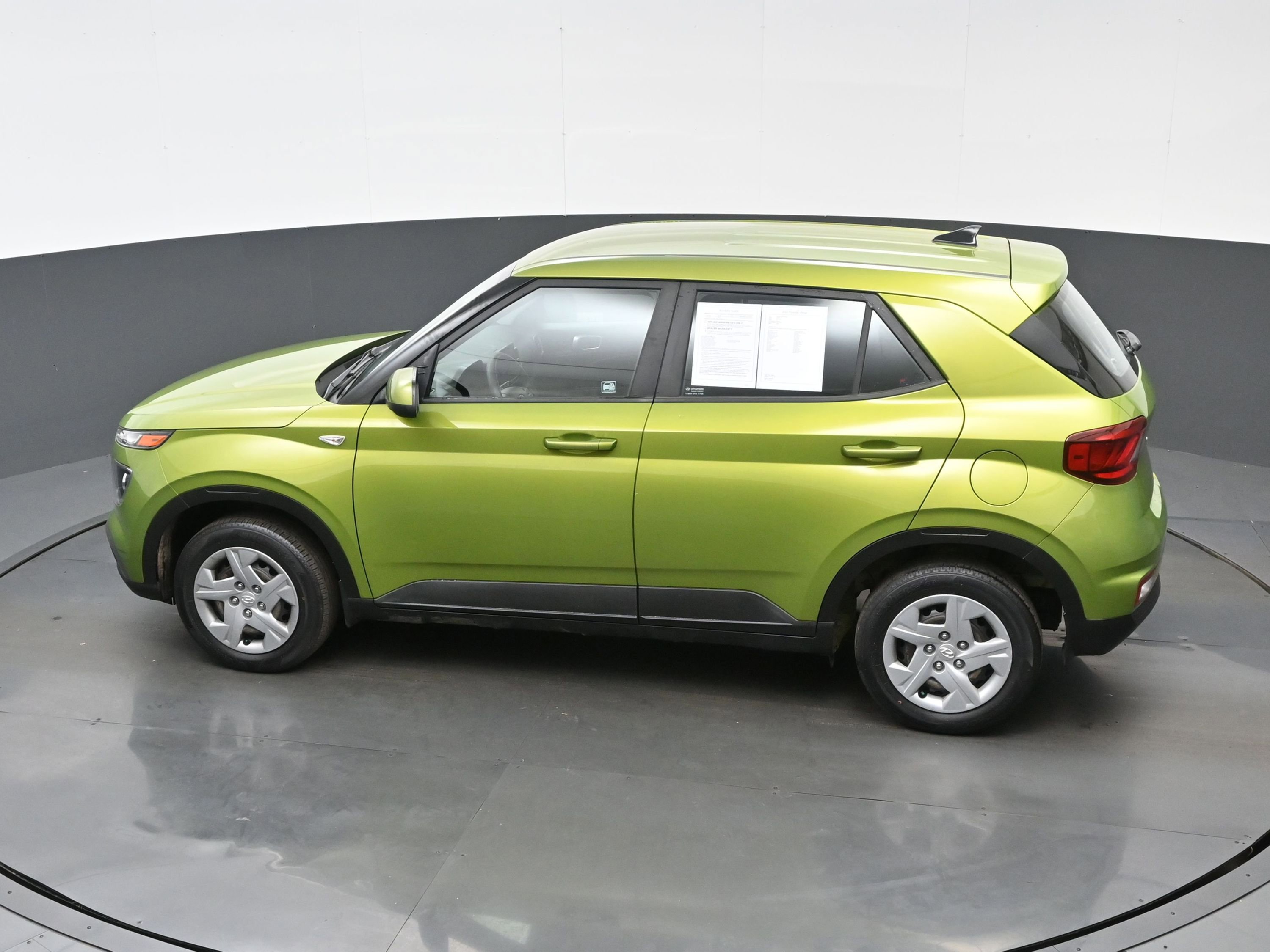 Used 2020 Hyundai Venue SE image 28