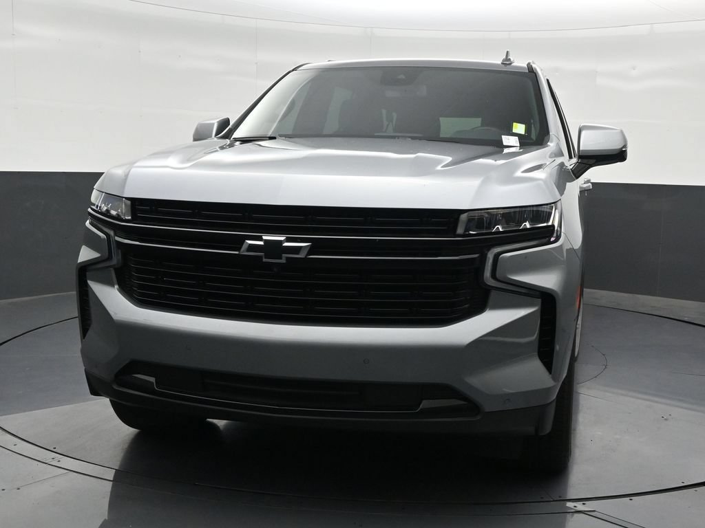 Used 2024 Chevrolet Suburban RST w/ Luxury Package RWD image 9