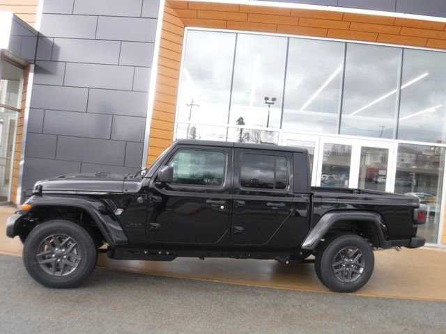 New 2026 Jeep Gladiator Sport AWD/4WD image 2
