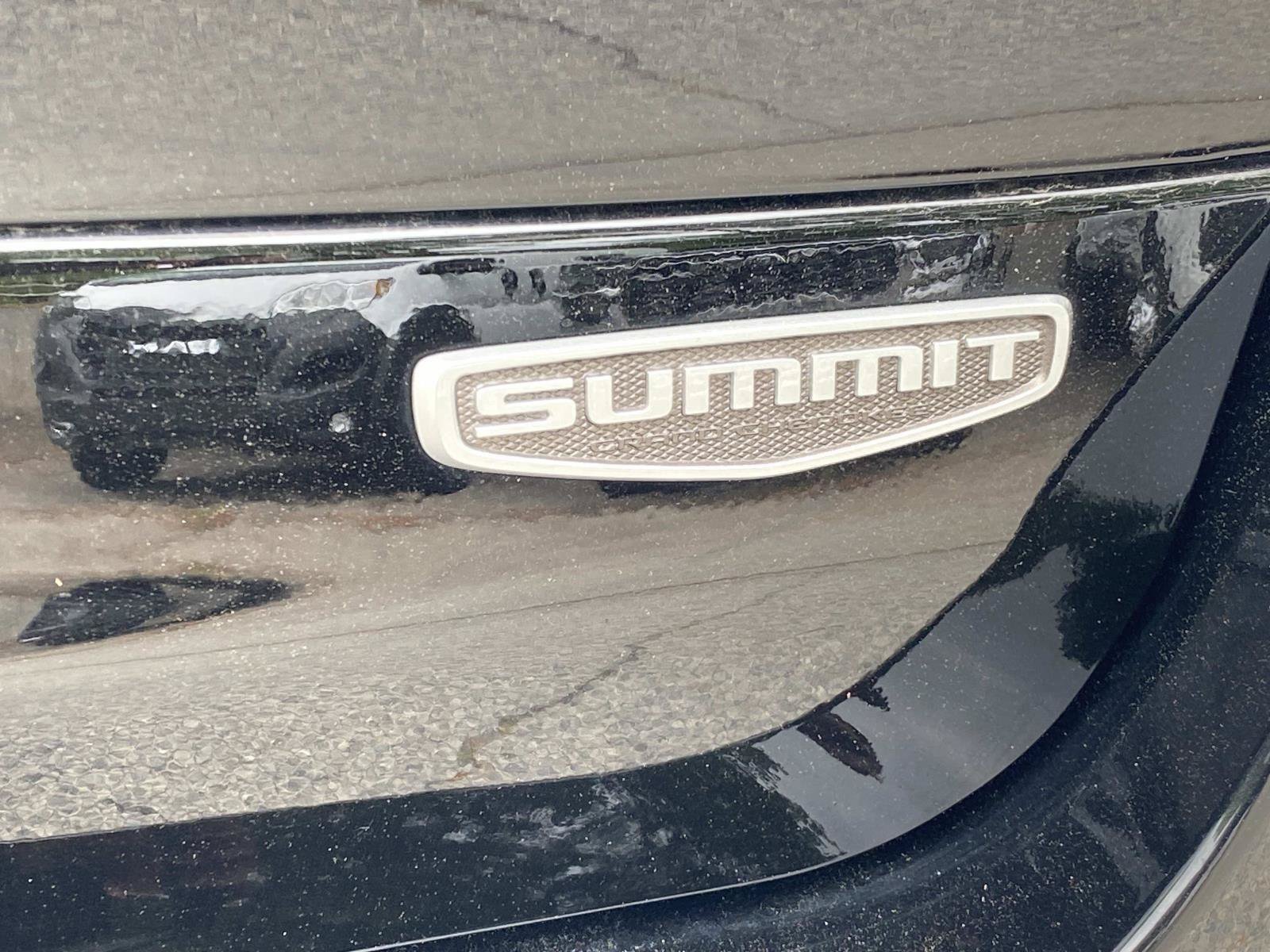 Used 2025 Jeep Grand Cherokee L Summit AWD/4WD image 6