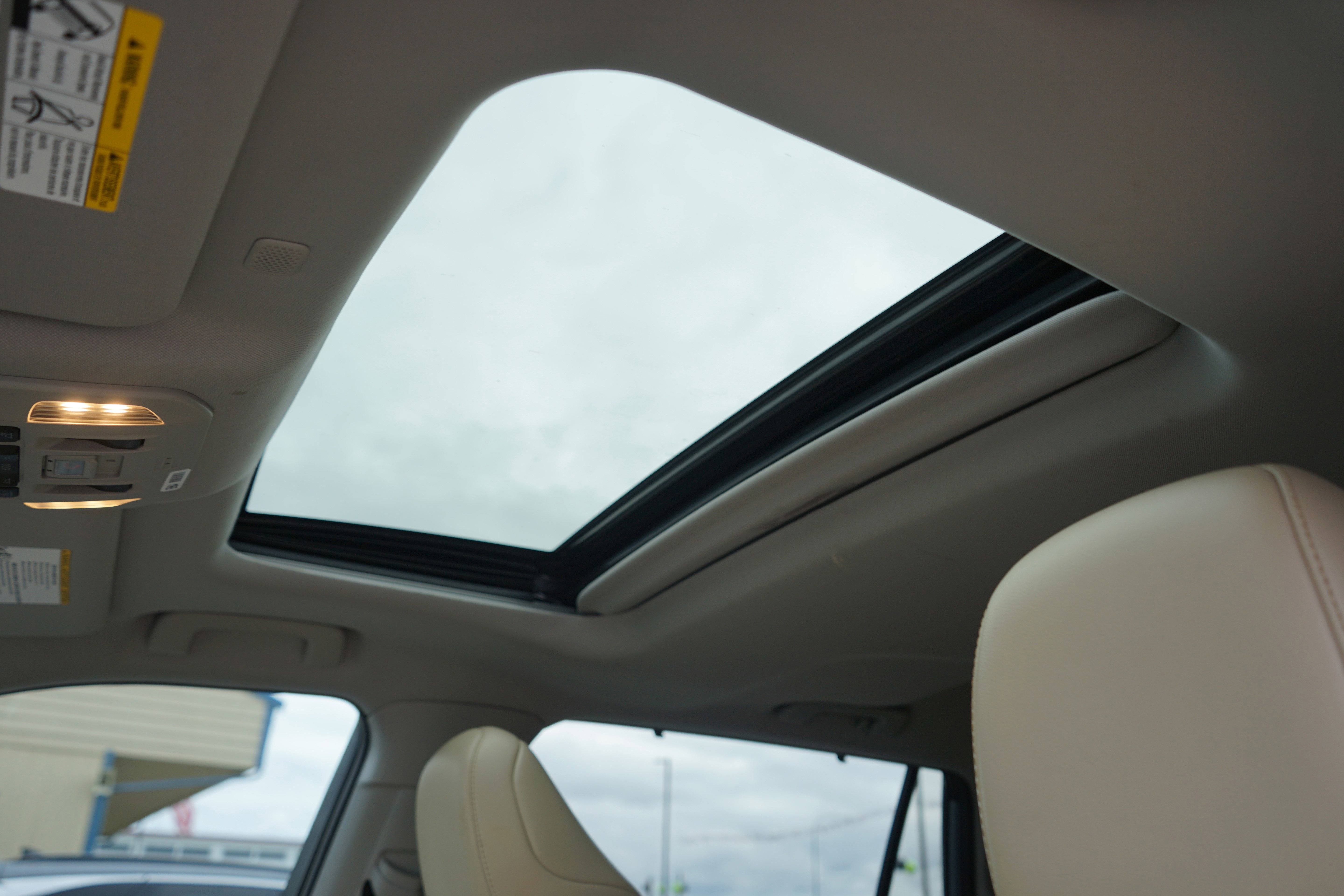 Used 2022 Toyota Highlander Limited image 12