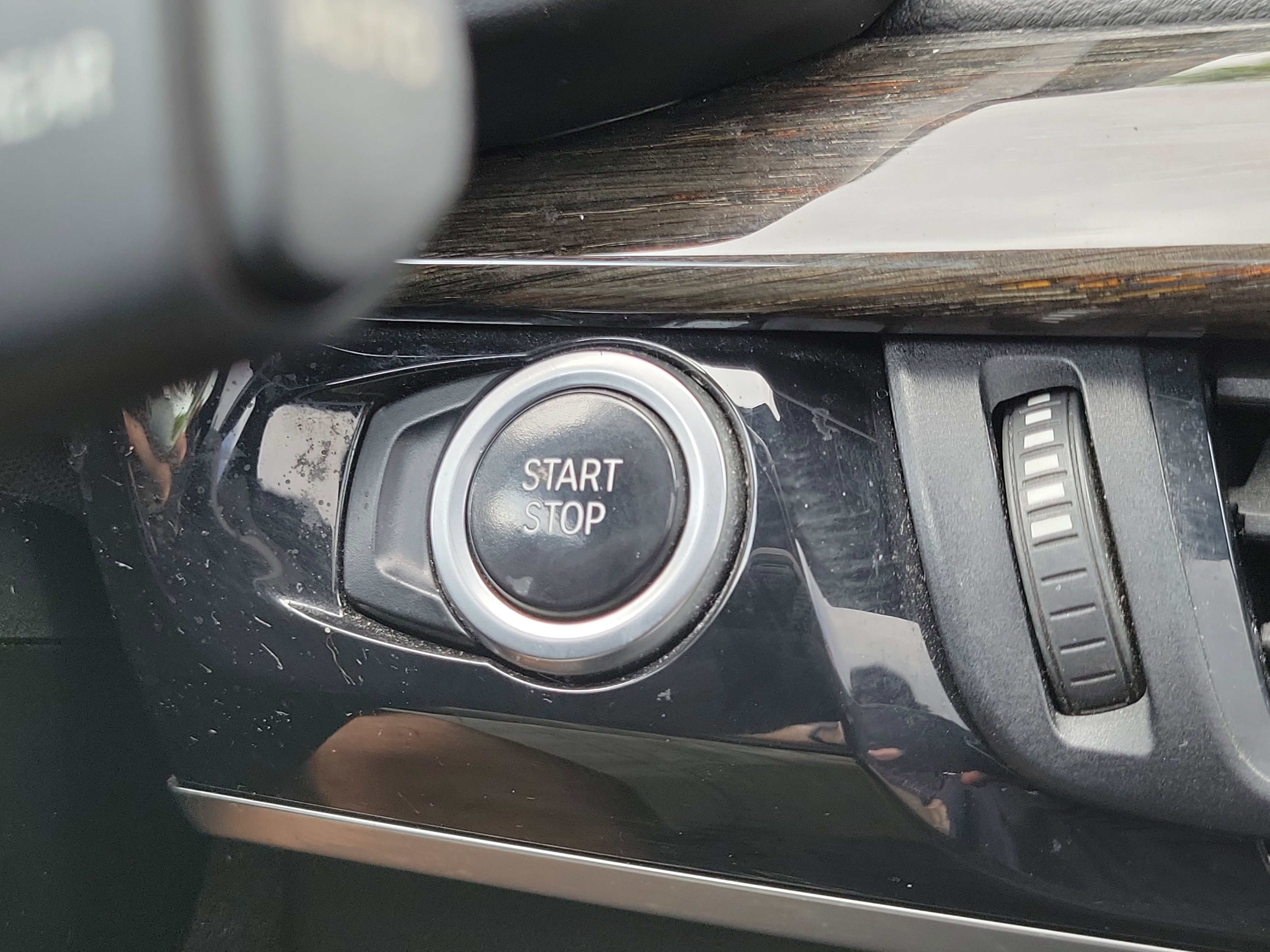 Used 2017 BMW X5 xDrive40e AWD/4WD image 31