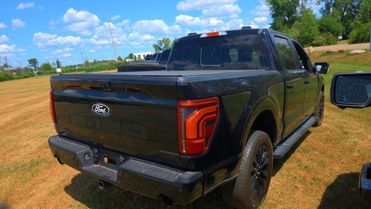 Used 2024 Ford F150 Lariat w/ Equipment Group 502A High AWD/4WD image 5