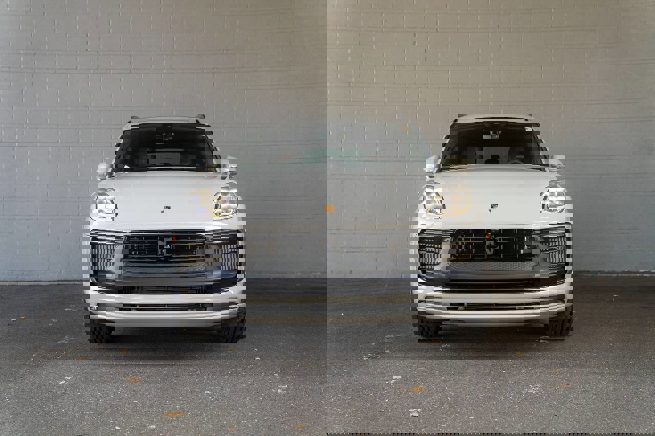 New 2026 Porsche Macan GTS image 8