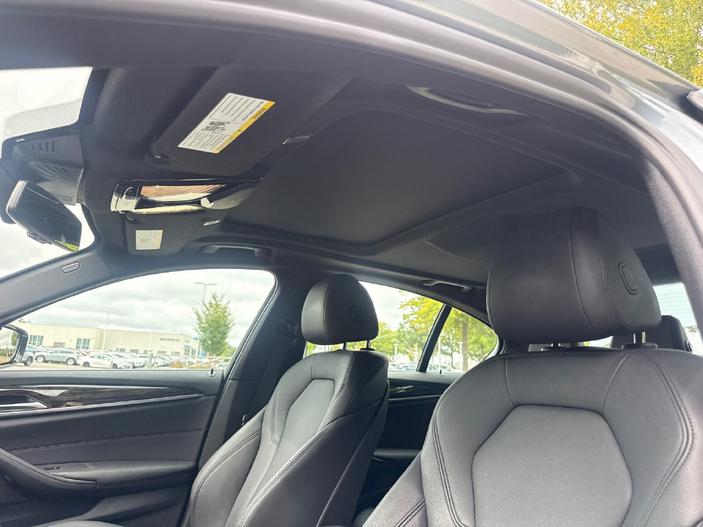 Used 2018 BMW 530e RWD image 30