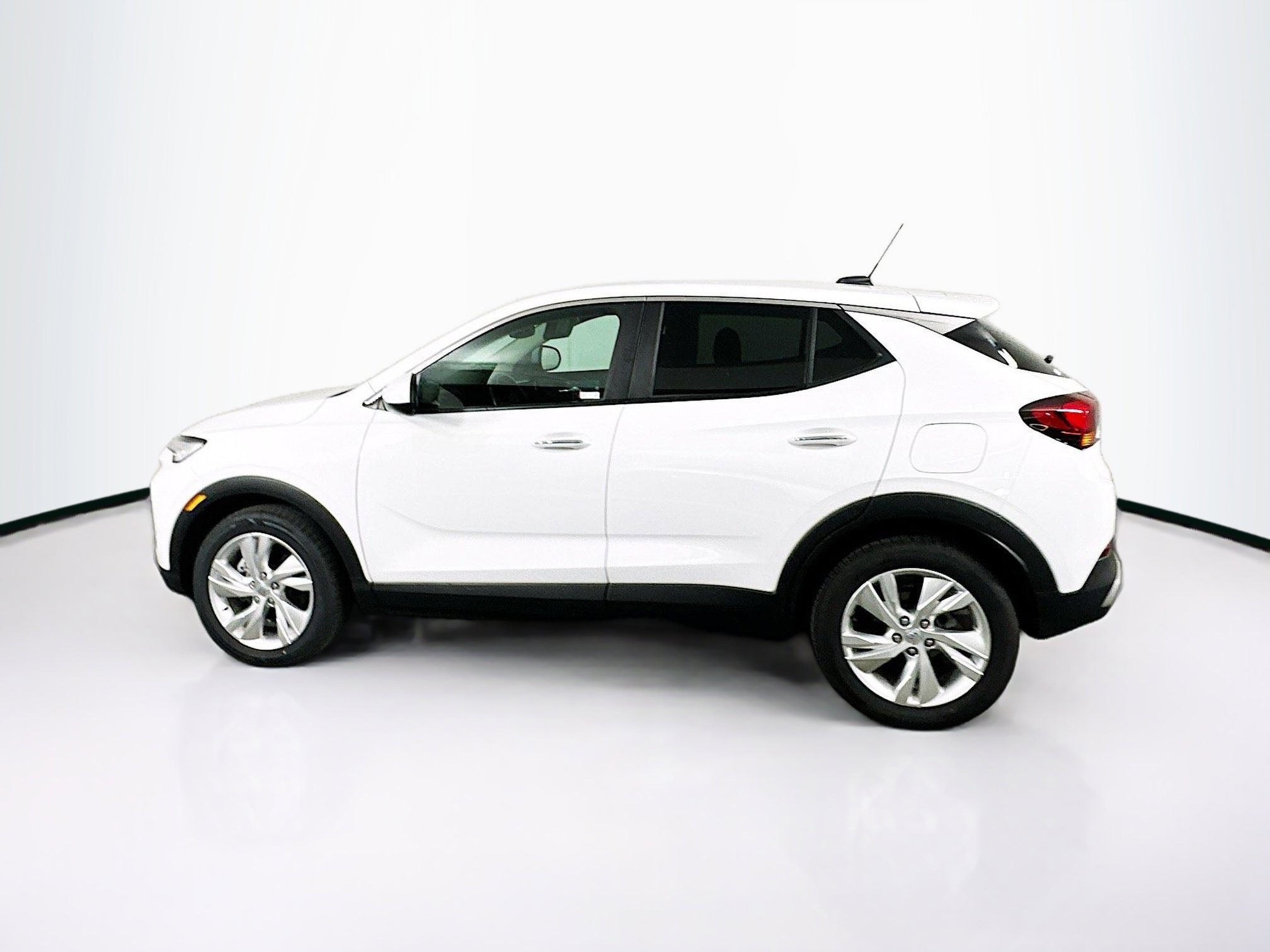 Used 2024 Buick Encore GX Preferred image 4