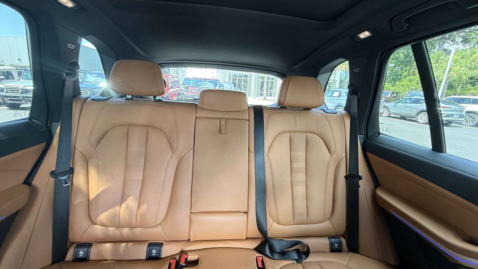 Used 2022 BMW X5 M50i AWD/4WD image 36