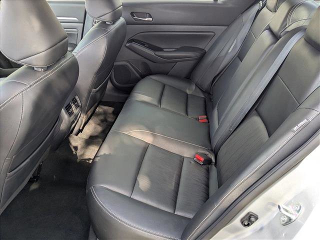 Used 2022 Nissan Altima 2.5 SL FWD image 18