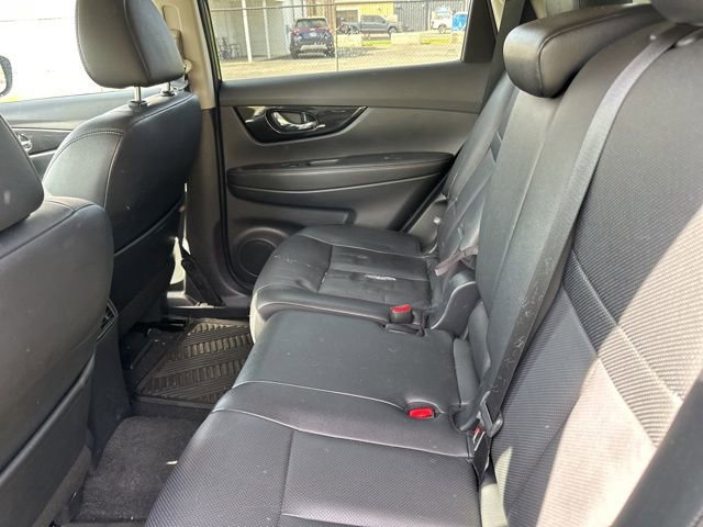 Used 2019 Nissan Rogue SL AWD/4WD image 15